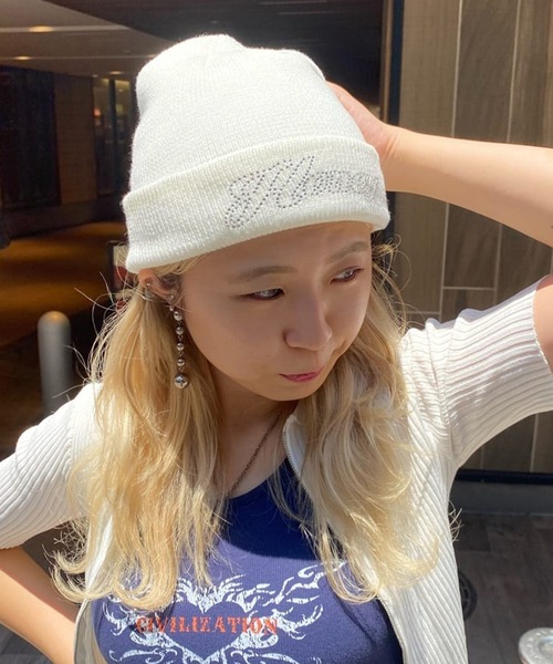 SPINNS(スピンズ)の「HONEYロゴ ニットキャップ(ニットキャップ/ビーニー・レディース・ホワイト/ブラック・ONESIZE)」の16枚目の写真