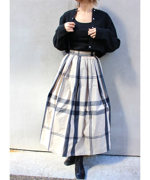 MLI'A（エムリア）の「タックギャザーBIGチェックスカート（スカート・レディース・ホワイト×ブラック/ブラック×ホワイト・FREE）」の3枚目の写真