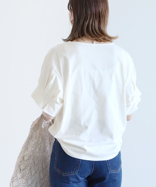 reca（レカ）の「タック入り半袖カットソー（Tシャツ/カットソー・レディース・ワインレッド/ブラック/オフホワイト/グレイッシュベージュ/イエロー・M）」の8枚目の写真