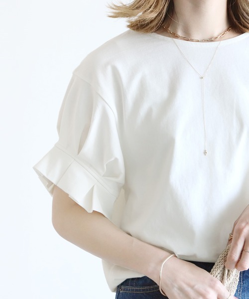 reca（レカ）の「タック入り半袖カットソー（Tシャツ/カットソー・レディース・ワインレッド/ブラック/オフホワイト/グレイッシュベージュ/イエロー・M）」の9枚目の写真