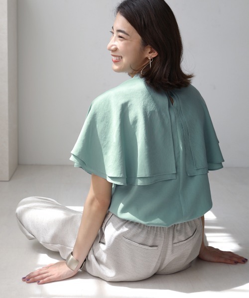 Bou Jeloud（ブージュルード）の「【ＷＥＢ限定】ケープブラウス（シャツ/ブラウス・レディース・ブラック/オフホワイト/グリーン・FREE）」の15枚目の写真