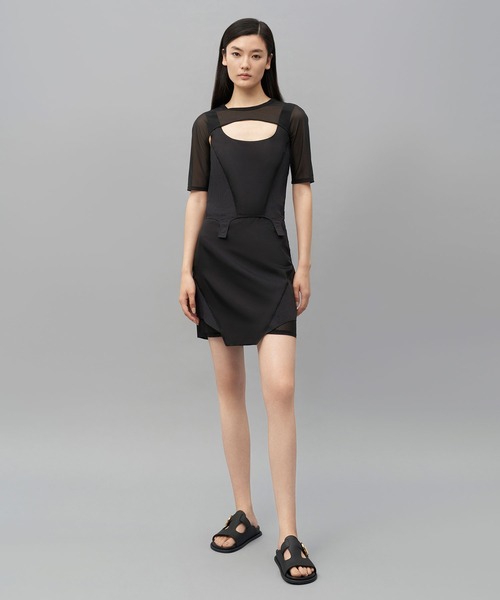 CHARLES & KEITH（チャールズ & キース）の「カットアウト バックルスライド / Cut-Out Buckled Slides（サンダル・レディース・クリーム/ブラック/イエロー・25.5cm/25cm/23cm/22.5cm/24.5cm/23.5cm）」の6枚目の写真
