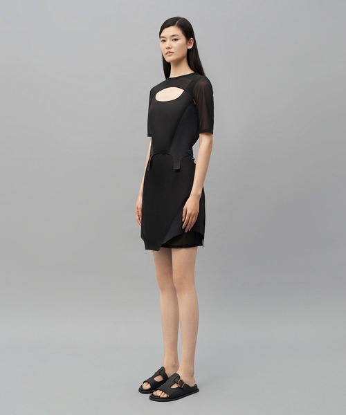 CHARLES & KEITH（チャールズ & キース）の「カットアウト バックルスライド / Cut-Out Buckled Slides（サンダル・レディース・クリーム/ブラック/イエロー・25.5cm/25cm/23cm/22.5cm/24.5cm/23.5cm）」の8枚目の写真