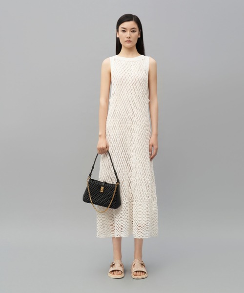 CHARLES & KEITH（チャールズ & キース）の「カットアウト バックルスライド / Cut-Out Buckled Slides（サンダル・レディース・クリーム/ブラック/イエロー・25.5cm/25cm/23cm/22.5cm/24.5cm/23.5cm）」の15枚目の写真