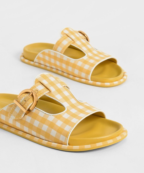 CHARLES & KEITH（チャールズ & キース）の「カットアウト バックルスライド / Cut-Out Buckled Slides（サンダル・レディース・クリーム/ブラック/イエロー・25.5cm/25cm/23cm/22.5cm/24.5cm/23.5cm）」の21枚目の写真