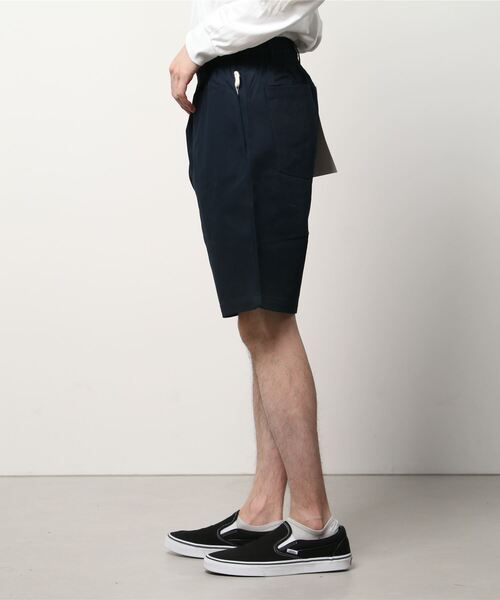 Lazar(ラザル)の「Chef's shorts/ワイドシルエット シェフショーツ/ショートパンツ/ハーフパンツ/イージーパンツ/ワークパンツ/カラーパンツ(チノパンツ・メンズ・チャコールグレー/ブラック/ベージュ/ネイビー/オフホワイト/オリーブ・M/L/XL)」の7枚目の写真