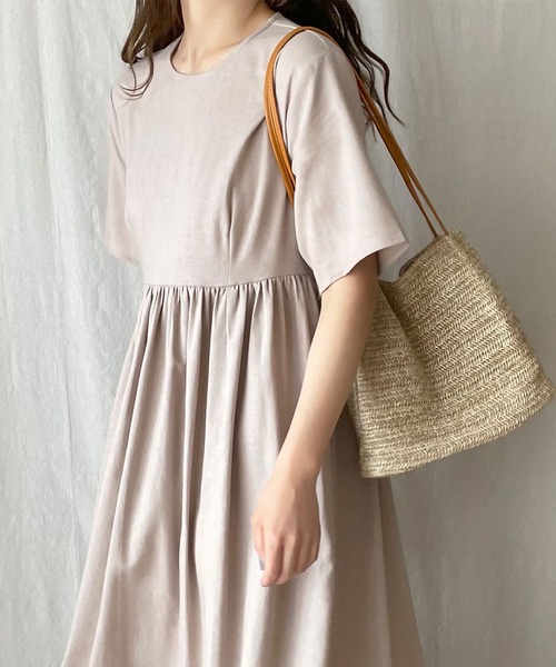 JUNOAH（ジュノア）の「リネン混半袖マキシ丈ワンピース