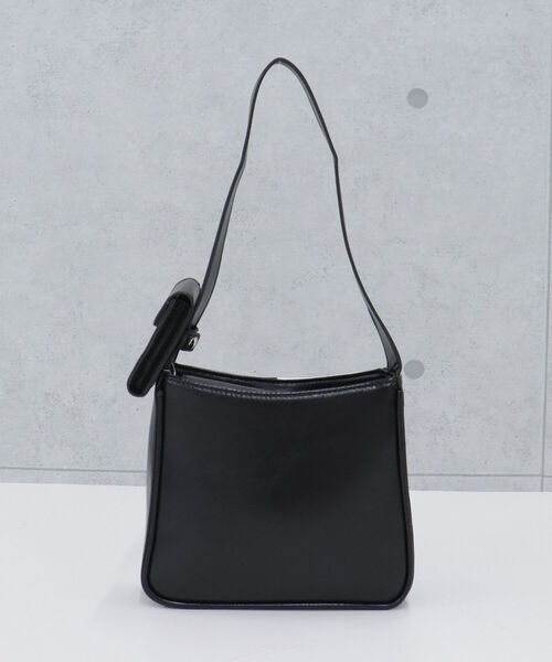 fredy emue（フレディエミュ）の「ワンハンドルポーチ付きスクエアバッグ（ショルダーバッグ・レディース・ブラック系その他/キャメル・FREE）」の14枚目の写真