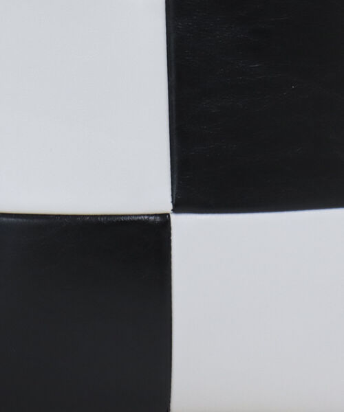 fredy emue（フレディエミュ）の「ワンハンドルポーチ付きスクエアバッグ（ショルダーバッグ・レディース・ブラック系その他/キャメル・FREE）」の18枚目の写真