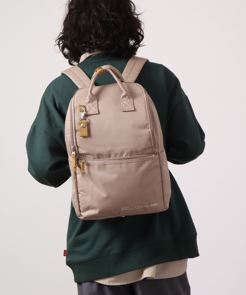 anello(アネロ)の「anello GRANDE 撥水加工バックパック(バックパック/リュック・メンズ・ブラック/ベージュ/ネイビー/ブラック系その他/ライトグレー/マスタード・FREE/F)」の5枚目の写真