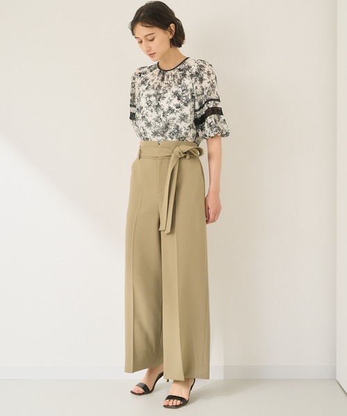 ANAYI（アナイ）の「モノトーンフラワーソデレース ブラウス（シャツ