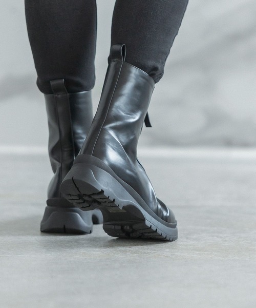 BAYFLOW(ベイフロー)の「フロントジップブーツ(ブーツ・レディース・ブラック/ベージュ・MEDIUM/LARGE)」の4枚目の写真