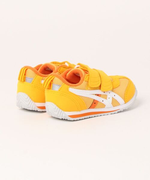 SUKUSUKU（スクスク）の「アイダホ MINI 4（スニーカー・キッズ・イエロー・19.5cm/19.0cm/18.5cm/21.5cm/16.0cm/21.0cm/17.0cm/17.5cm/20.0cm/22.0cm/18.0cm/16.5cm/20.5cm）」の2枚目の写真