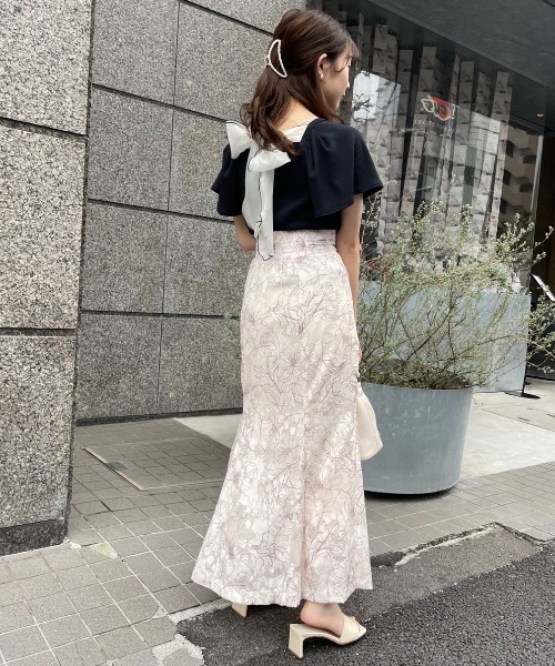 one after another NICE CLAUP(ワンアフターアナザーナイスクラップ)の「WEB限定/スッキリ見える美シルエット。 花柄ロングスカート(スカート・レディース・アイボリー/ミント/ベージュ/ブラウン・FREE)」の7枚目の写真