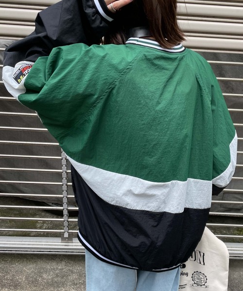 WEGO（ウィゴー）の「WEGO/カラーブロックナイロンプルオーバー（スウェット・メンズ・ダークグリーン/グレー/ブルー・MEDIUM/LARGE）」の22枚目の写真