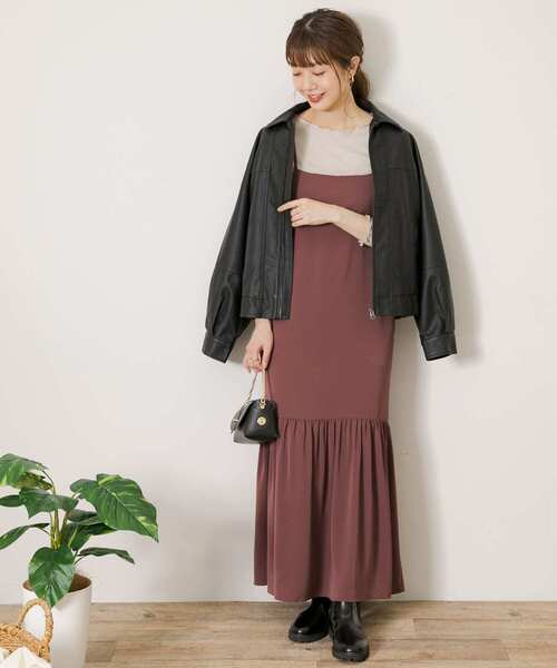 URBAN RESEARCH Sonny Label（アーバンリサーチサニーレーベル）の「ワンティアードキャミワンピース（ワンピース・レディース・ブラック/ブラウン・FREE）」の11枚目の写真