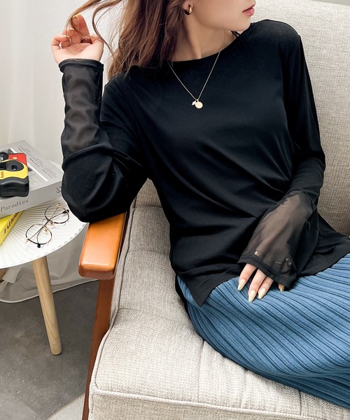 classicalelf(クラシカルエルフ)の「続・旬のシアーItem。スラブシアー素材切替えトップス(Tシャツ/カットソー・レディース・ホワイト/ブラック/ダークブルー/ピンクベージュ・SMALL/MEDIUM/LARGE/X-LARGE)」の1枚目の写真