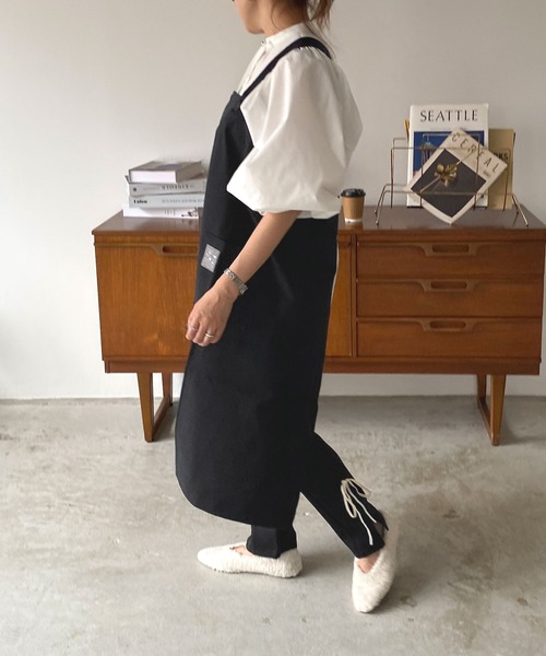DONOBAN（ドノバン）の「コットンかぶり型エプロン（エプロン・レディース・ネイビー/ブラック/キャメル/カーキ・F）」の7枚目の写真