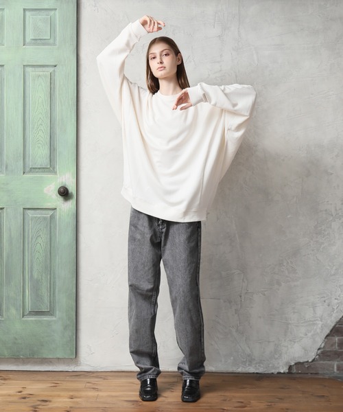 Art re A select(アトリエセレクト)の「OVERSIZED DOLMAN SWEATSHIRT/ソフトタッチ裏毛 オーバーサイズ ドルマン スウェット プルオーバー(スウェット・メンズ・アイボリー/ブルー/ピンク/ベージュ/スミクロ・L/M)」の19枚目の写真