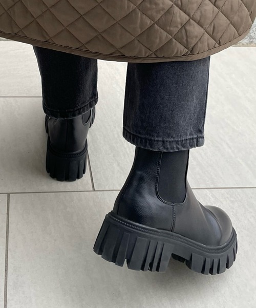 y/m by misato（イムバイミサト）の「タンクソールブーツ（ブーツ・レディース・ブラック・LARGE/SMALL/MEDIUM）」の14枚目の写真