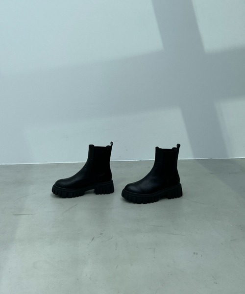 y/m by misato（イムバイミサト）の「タンクソールブーツ（ブーツ・レディース・ブラック・LARGE/SMALL/MEDIUM）」の9枚目の写真