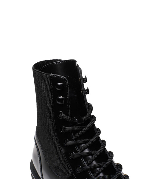 ゆ*ら様 Diesel デイーゼル　レディースカウレザーブーツ DIESEL（ディーゼル）の「レディース カウレザー ワークブーツ（ブーツ