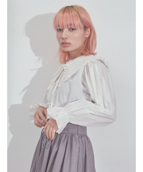 【松本かれんコラボ】merry Jenny りぼんとお花のフリルカラーブラウス 松本かれんコラボ】りぼんとお花のフリルカラーブラウス｜メリー