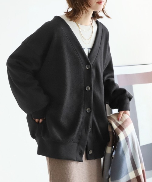 reca(レカ)の「サイドポケット起毛BIGカーディガン(カーディガン/ボレロ・レディース・ブラック/ベージュ・FREE)」の2枚目の写真