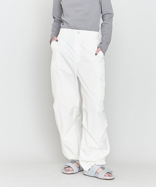 ASTRAET（アストラット）の「＜ASTRAET＞P/C ツイル スソドロー カーゴパンツ（カーゴパンツ・レディース・ホワイト/オリーブ・1/0）」の5枚目の写真