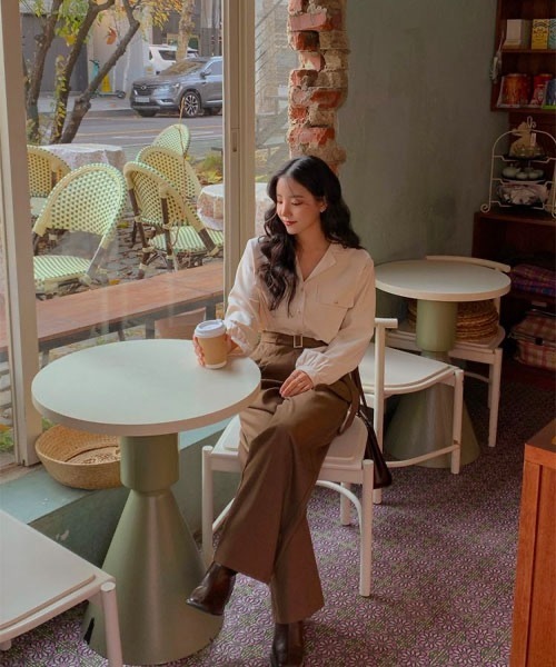 SONA（ソナ）の「SONA [ベルト付き]ピンタックワイドスラックス（スラックス・レディース・チャコールグレー/ブラウン・SMALL/MEDIUM）」の6枚目の写真