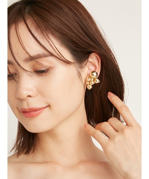 SNIDEL（スナイデル）の「バブルイヤリング（イヤリング・レディース・ゴールド/アイボリー・FREE）」の9枚目の写真