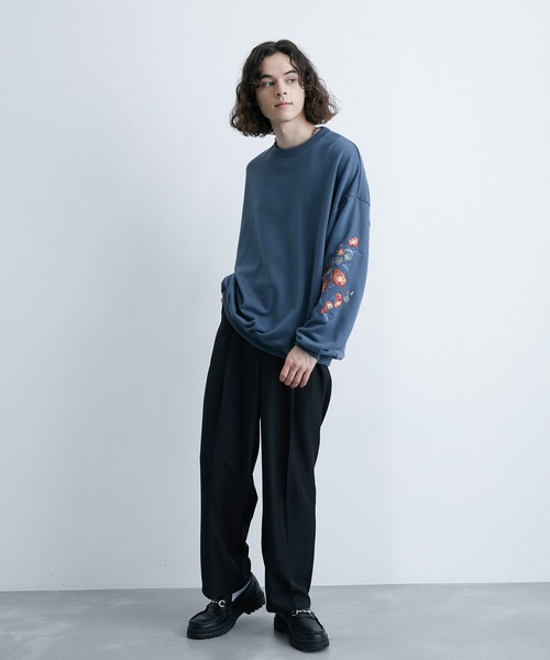 JUNRED（ジュンレッド）の「スリーブフラワーモチーフスウェット（スウェット・メンズ・ブルー/ホワイト・S/M/L）」の9枚目の写真