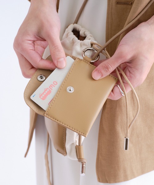 cache cache（カシュ カシュ）の「スマホ巾着ショルダー（ショルダーバッグ・レディース・レオパード/ベージュ/オレンジ/ブラック/ゼブラ・フリー）」の14枚目の写真