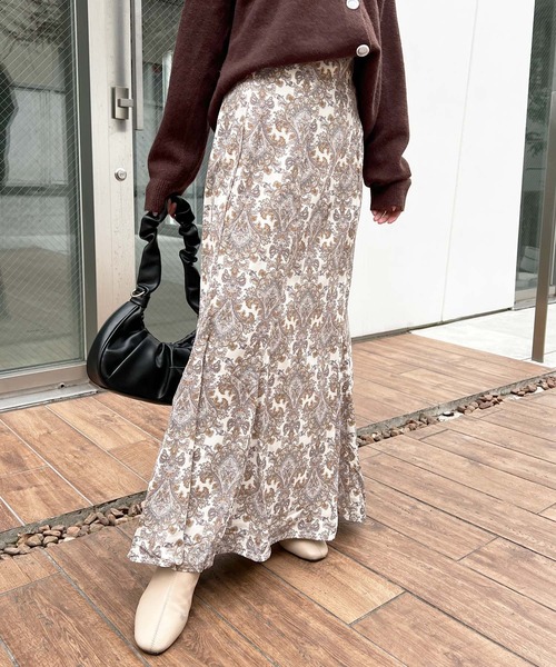 Lamoa(ラモア)の「Lamoa/ダマスク柄 ハイウエスト マーメイドスカート(スカート・レディース・グリーン/キナリ/ブルー・MEDIUM)」の2枚目の写真