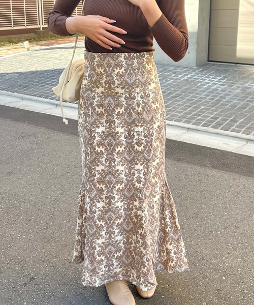 Lamoa(ラモア)の「Lamoa/ダマスク柄 ハイウエスト マーメイドスカート(スカート・レディース・グリーン/キナリ/ブルー・MEDIUM)」の8枚目の写真