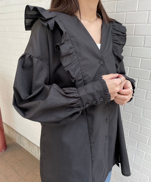 ＪＵＧＬＡＮＳ（ユグランス）の「☆ 大人の可愛いが叶う。ブロードVネックフリルブラウス　30975A132（シャツ/ブラウス・レディース・ホワイト/ブラック・FREE）」の12枚目の写真