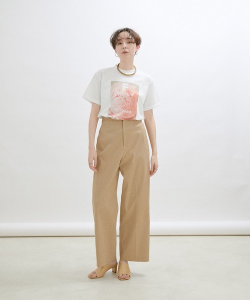 SALON adam et rope'（サロン アダム エ ロペ）の「【MagazineF for SALON】別注プリントTシャツ（Tシャツ/カットソー・レディース・ホワイト/ホワイト系その他/ホワイト系その他2/ホワイト系その他3・FREE）」の8枚目の写真