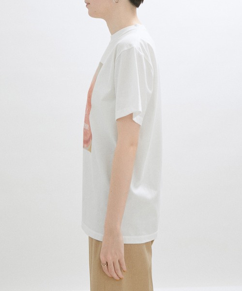 SALON adam et rope'（サロン アダム エ ロペ）の「【MagazineF for SALON】別注プリントTシャツ（Tシャツ/カットソー・レディース・ホワイト/ホワイト系その他/ホワイト系その他2/ホワイト系その他3・FREE）」の20枚目の写真