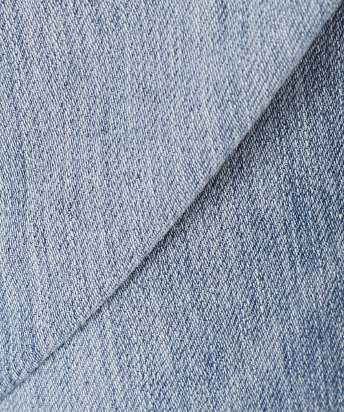 La TOTALITE(ラトータリテ)の「【YANUK/ヤヌーク】RUTH Slim Tapered Premium used Sax(デニムパンツ・レディース・サックスブルー・24/25/26)」の4枚目の写真