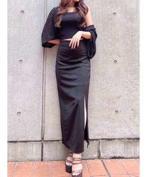 RESEXXY（リゼクシー）の「スリットタイトカットスカート（スカート・レディース・ブラック/ベージュ/ブルー・SMALL/MEDIUM）」の2枚目の写真