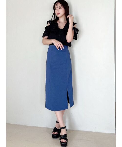 RESEXXY（リゼクシー）の「スリットタイトカットスカート（スカート・レディース・ブラック/ベージュ/ブルー・SMALL/MEDIUM）」の6枚目の写真