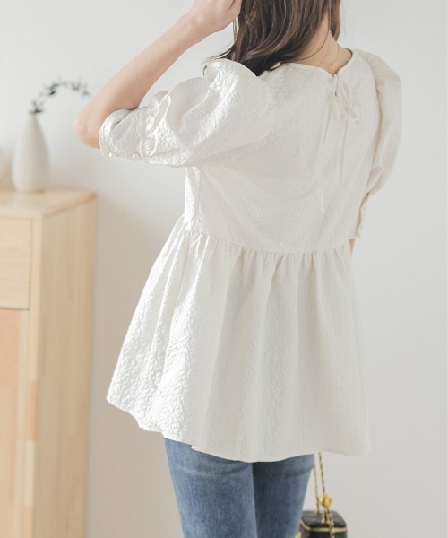 La-gemme(ラジェム)の「半袖ジャガードブラウス(シャツ/ブラウス・レディース・ブラック/グレー/ピンク/ホワイト・フリー)」の9枚目の写真