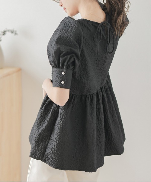 La-gemme(ラジェム)の「半袖ジャガードブラウス(シャツ/ブラウス・レディース・ブラック/グレー/ピンク/ホワイト・フリー)」の7枚目の写真