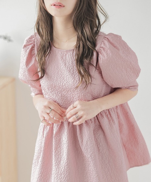 La-gemme(ラジェム)の「半袖ジャガードブラウス(シャツ/ブラウス・レディース・ブラック/グレー/ピンク/ホワイト・フリー)」の5枚目の写真