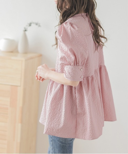 La-gemme(ラジェム)の「半袖ジャガードブラウス(シャツ/ブラウス・レディース・ブラック/グレー/ピンク/ホワイト・フリー)」の11枚目の写真