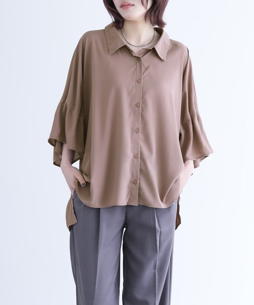 n'OrLABEL（ノアールレーベル）の「『タックデザインスリーブブラウス』（シャツ/ブラウス・レディース・グレイッシュブルー/オフホワイト/ブラック/ピンク・FREE）」の4枚目の写真