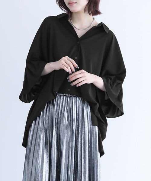 n'OrLABEL（ノアールレーベル）の「『タックデザインスリーブブラウス』（シャツ/ブラウス・レディース・グレイッシュブルー/オフホワイト/ブラック/ピンク・FREE）」の2枚目の写真