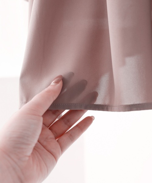 n'OrLABEL（ノアールレーベル）の「『タックデザインスリーブブラウス』（シャツ/ブラウス・レディース・グレイッシュブルー/オフホワイト/ブラック/ピンク・FREE）」の20枚目の写真