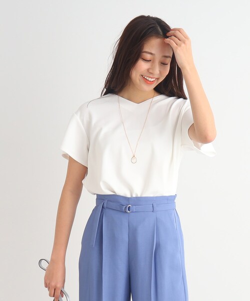 DRESKIP（ドレスキップ）の「◆【2点セット】浅Vネックですっきり フレアスリーブTシャツ+ネックレス（Tシャツ/カットソー・レディース・オフホワイト/ライトグレー/ブラック/オレンジ・02/03/04）」の8枚目の写真