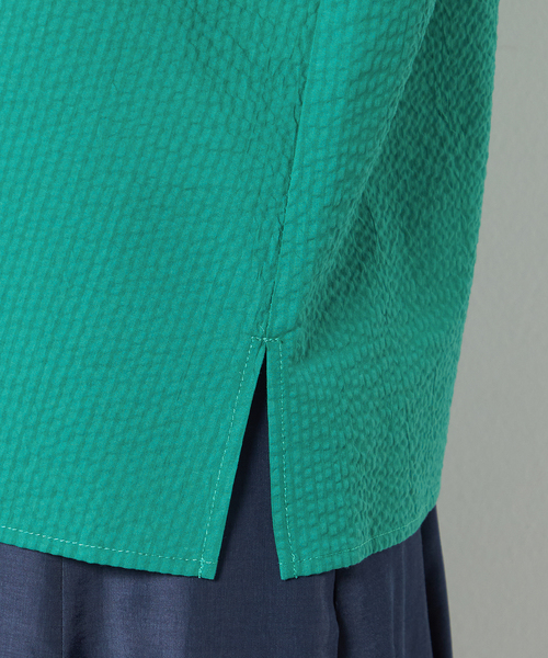 A/C DESIGN BY ALPHA CUBIC(エーシーデザインバイアルファキュービック)の「コットンサッカーブラウス(シャツ/ブラウス・レディース・ブラック/オフホワイト/グリーン・11号/9号)」の11枚目の写真